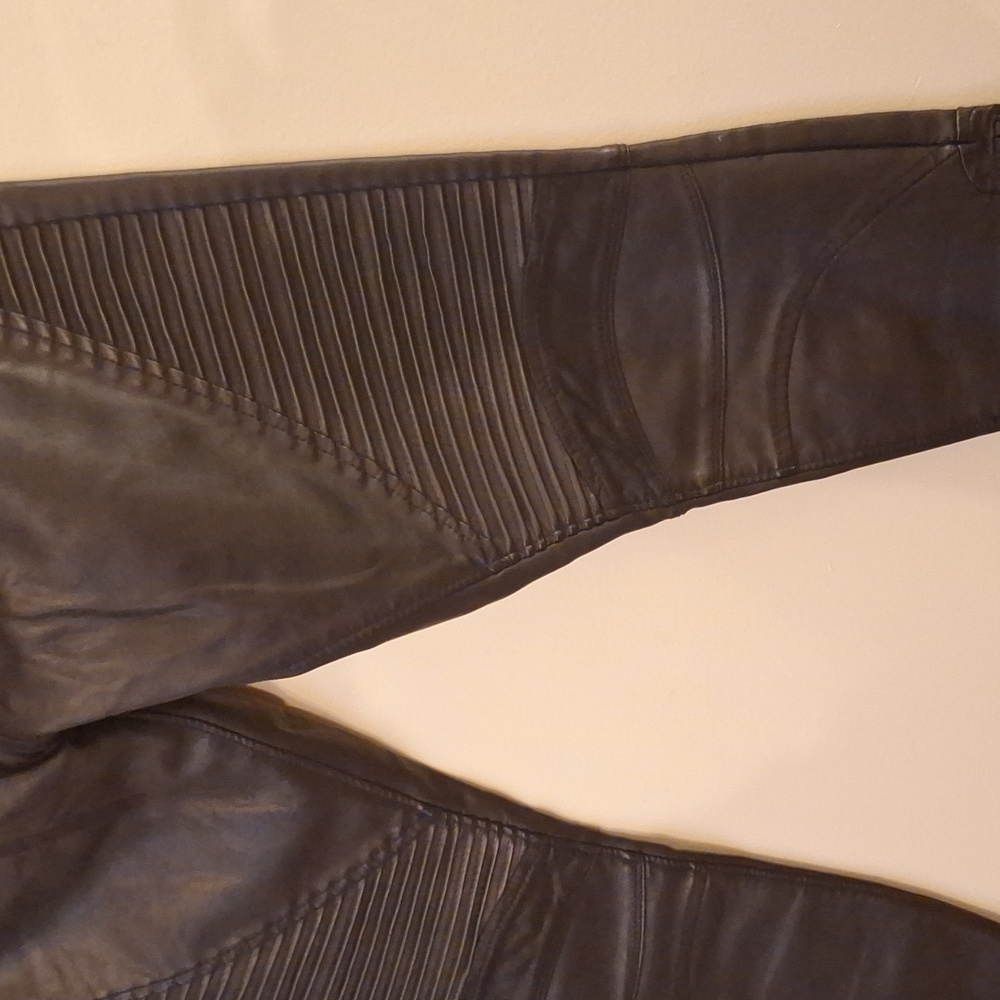 EUC black vegan leather moto pants - Picture 3 of 8